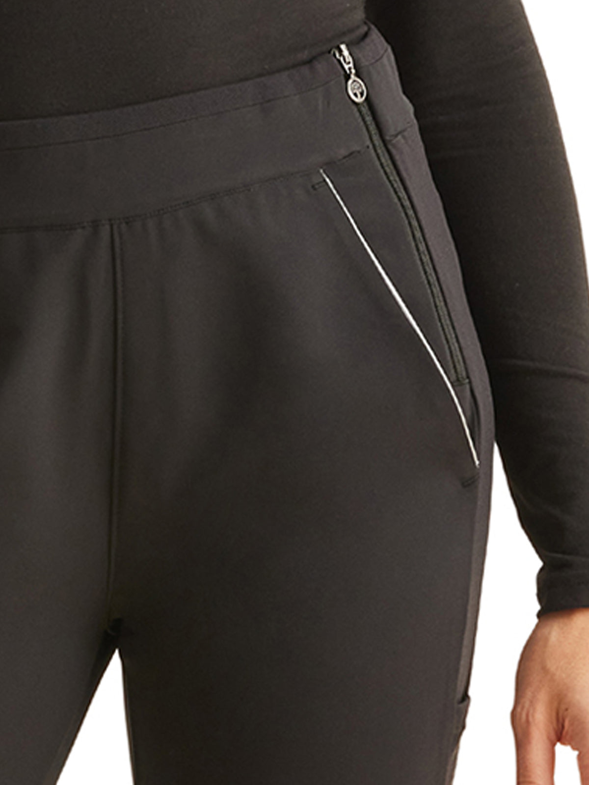 Women's 6-Pocket Nissa Modern Fit Pant - 100 - Black