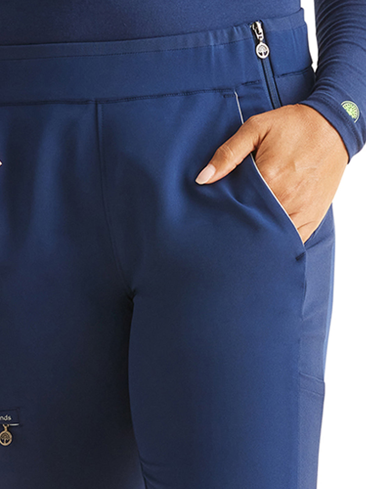 Women's 6-Pocket Nissa Modern Fit Pant - 100 - Navy