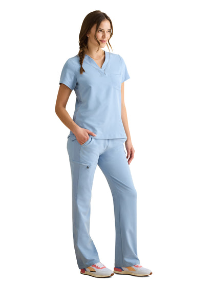 Women's 1-Pocket V-Neck Scrub Top - 700 - Icy Blue