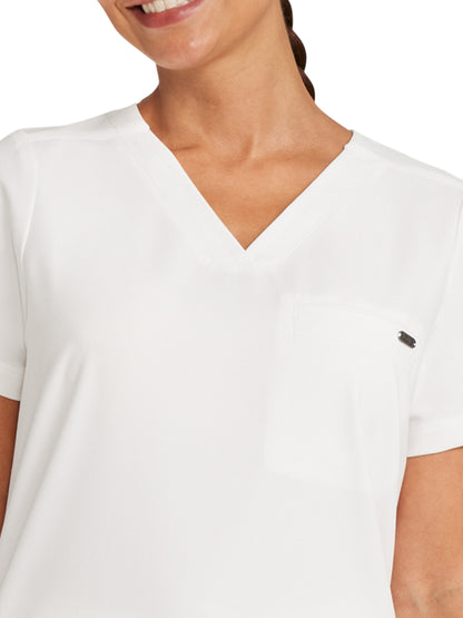 Women's 1-Pocket V-Neck Top - 755 - White Gardenia