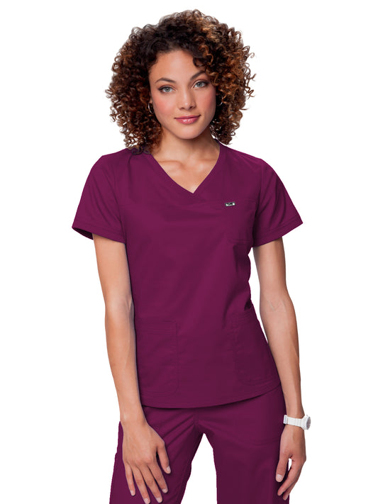 Women's Three-Pocket Soft Rib Trim V-Neck Nicole Top - 247 - Wine