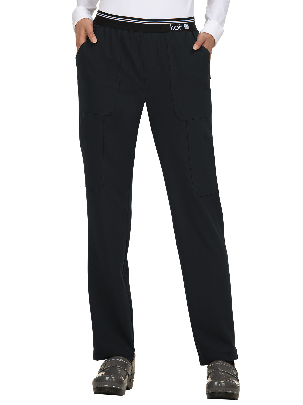 Women's 7-Pocket Skinny Leg On the Run Scrub Pant - 738 - Black