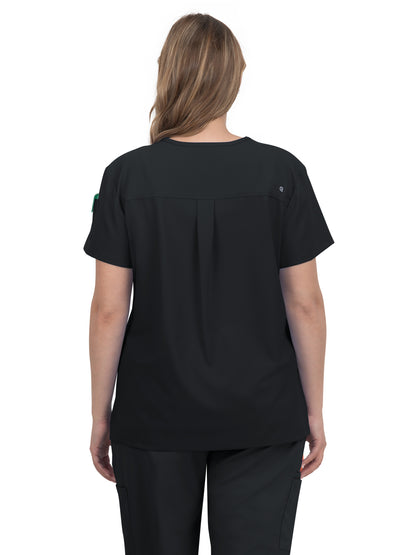 Women's 2-Pocket V-Neck Tuck-In Aura Top - C100 - Black