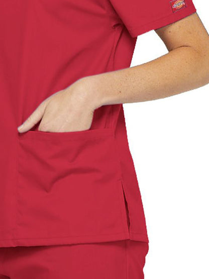 Women's 2-Pocket V-Neck Scrub Top - 86706 - Red