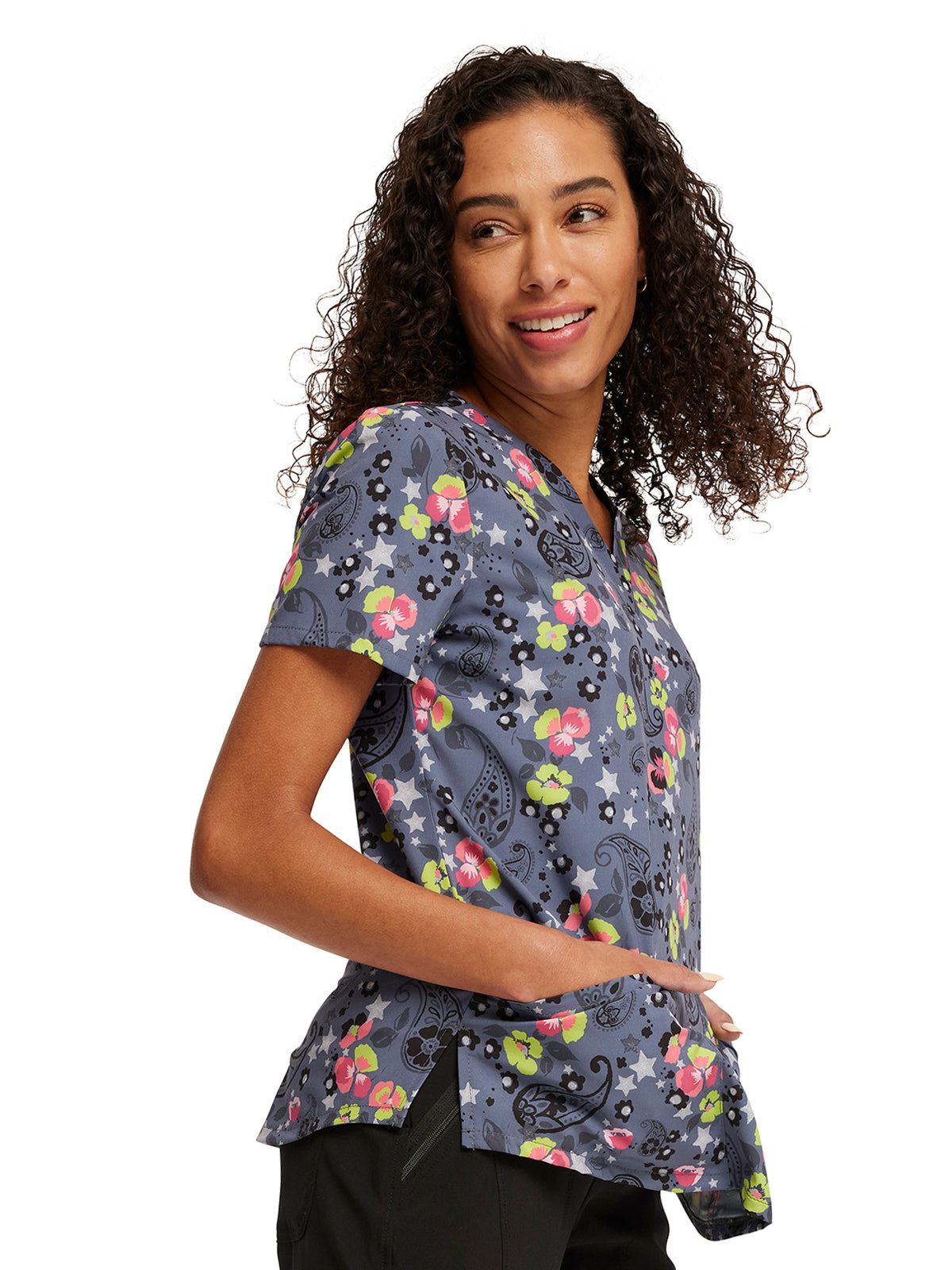 Women's 2-Pocket V-Neck Print Top - CK662 - Paisley Petals