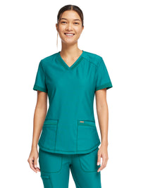 Women's 2-Pocket Curved Hemline V-Neck Top - CK840 - Hunter Green