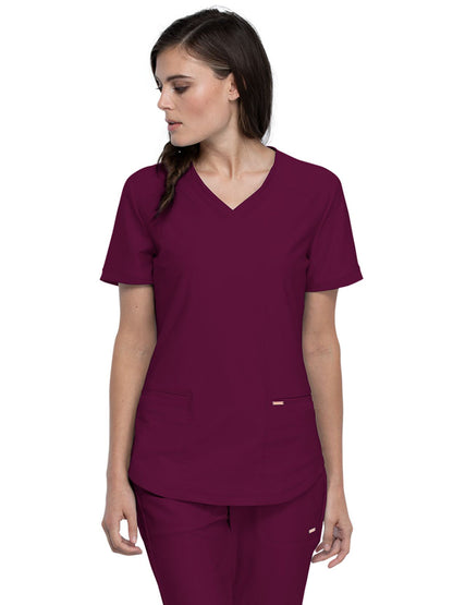 Women's 2-Pocket Curved Hemline V-Neck Top - CK840 - Wine