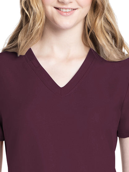 Women's 2-Pocket V-Neck Top - CK953A - Wine