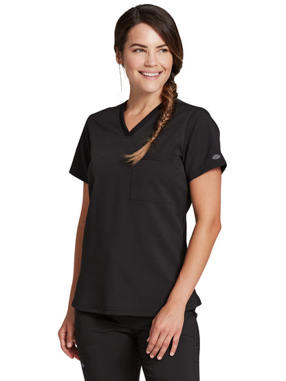 Women's 1-Pocket Tuckable V-Neck Top - DK812 - Black