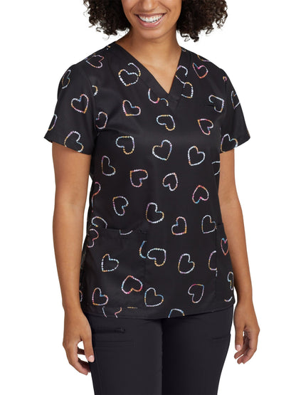 Women's 3-Pocket V-Neck Printed Scrub Top - 618 - Tie-Dye Hearts