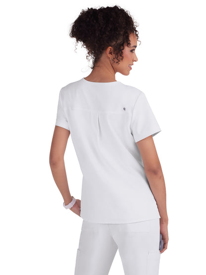 Women's 2-Pocket V-Neck Tuck-In Aura Scrub Top - C100 - White